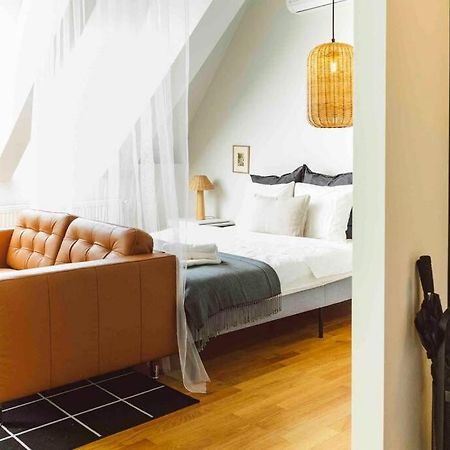 Vivando - Beautiful Studio B + Parking Bucharest Luaran gambar