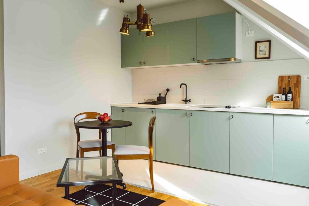 Vivando - Beautiful Studio B + Parking Bucharest Luaran gambar