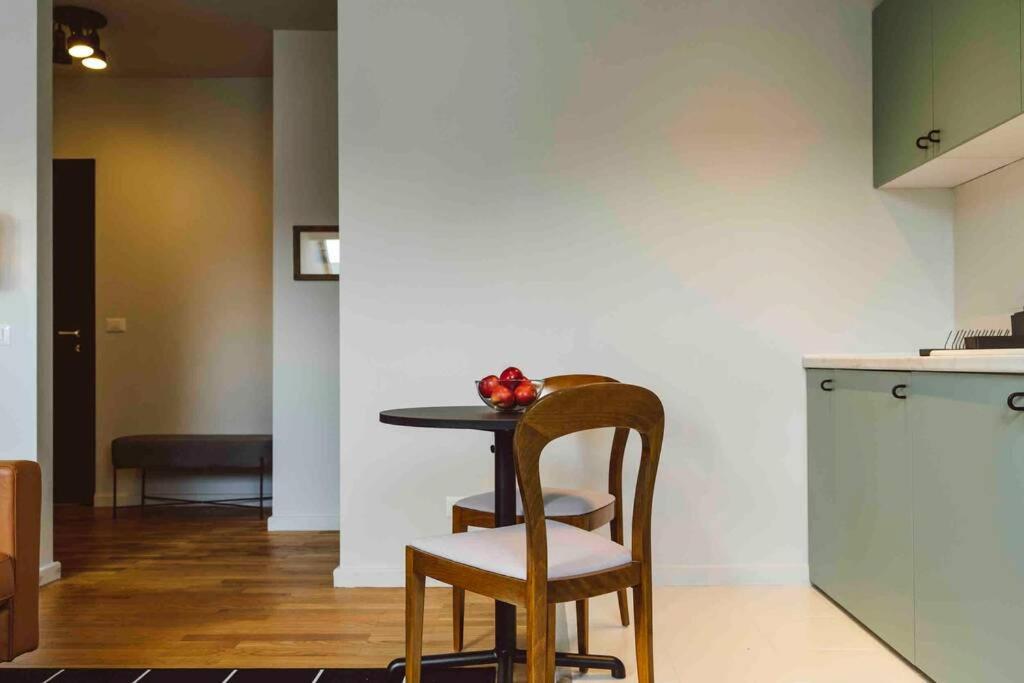Vivando - Beautiful Studio B + Parking Bucharest Luaran gambar