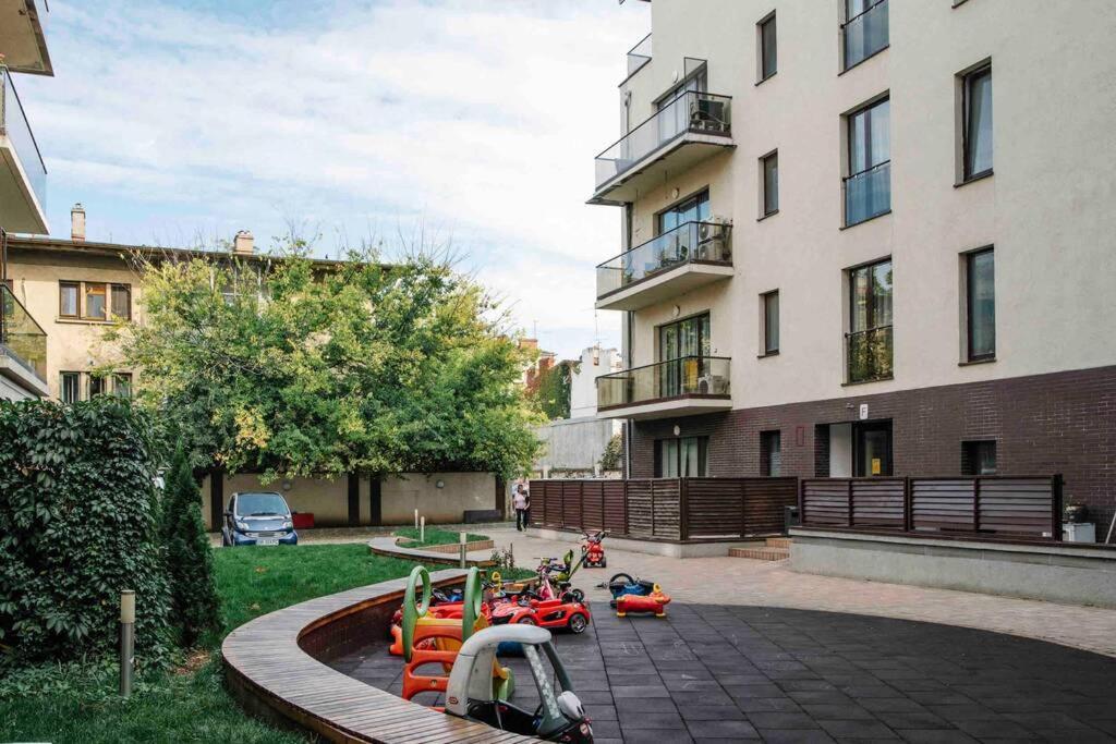 Vivando - Beautiful Studio B + Parking Bucharest Luaran gambar